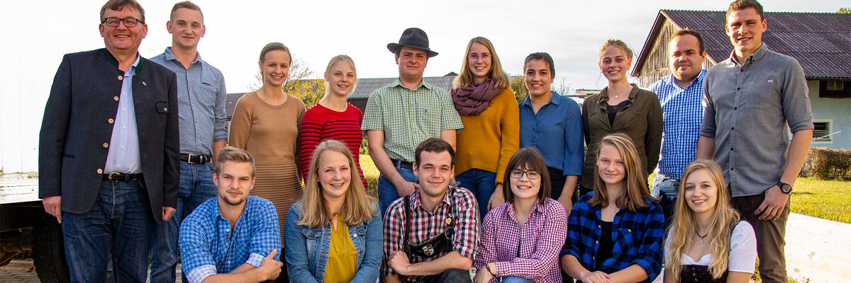Der neu gewählte Vorstand mit Bürgermeister Josef Wagner und Landesbeirat Stefan Maurer