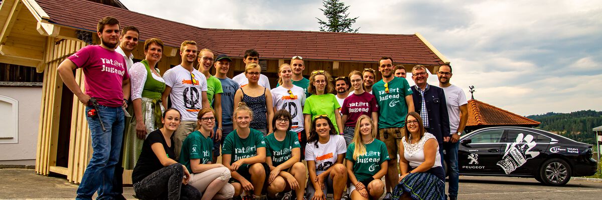 Das Team der Landjugend Rappottenstein mit Bürgermeister Josef Wagner, Bundesrätin Andrea Wagner, Landesabgeordneter Lukas Brandweiner, JVP-Zwettl Obmann Christopher Edelmaier und Landjugend-Landesbeirätin Carina Schwarz.