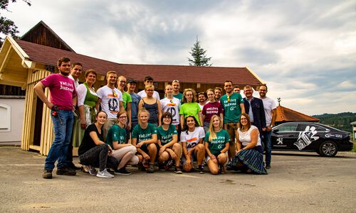 Das Team der Landjugend Rappottenstein mit Bürgermeister Josef Wagner, Bundesrätin Andrea Wagner, Landesabgeordneter Lukas Brandweiner, JVP-Zwettl Obmann Christopher Edelmaier und Landjugend-Landesbeirätin Carina Schwarz.